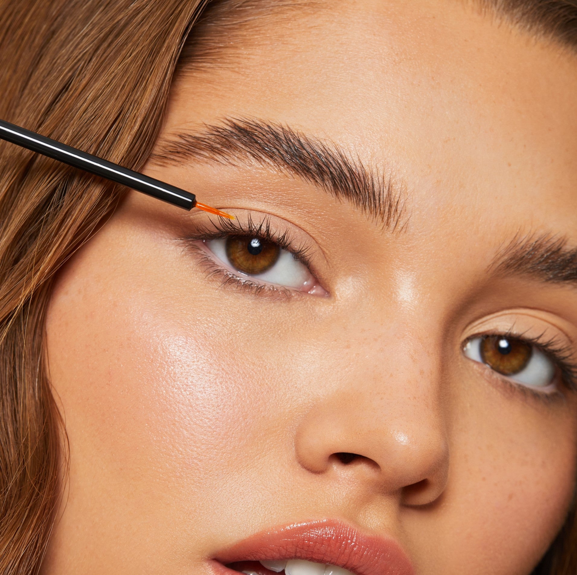 LASHFOOD Přírodní růstové sérum na řasy