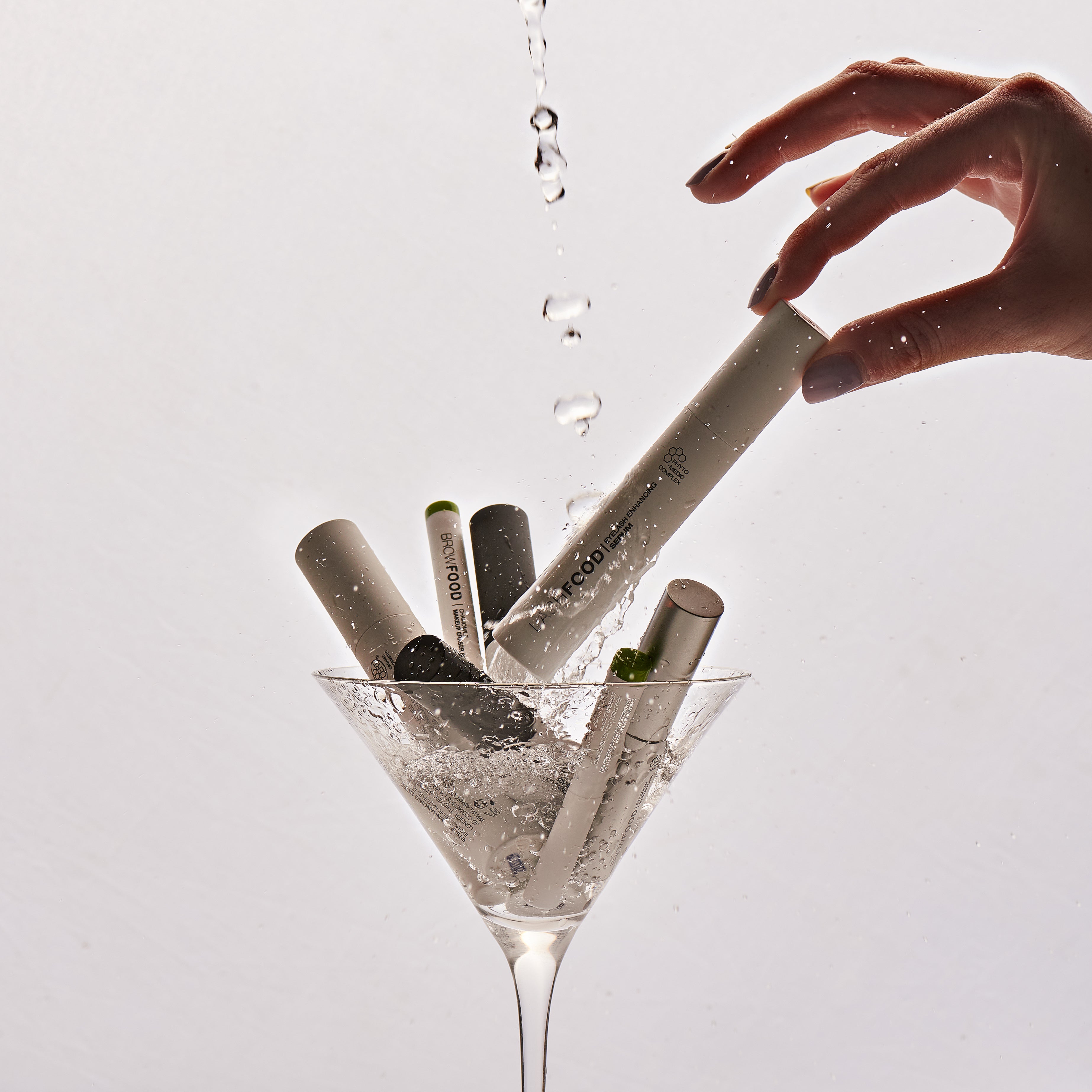 LASHFOOD Přírodní růstové sérum na řasy